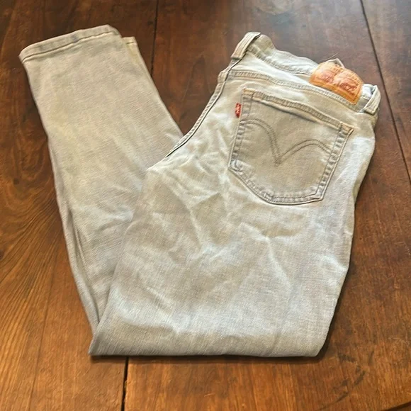 Levi’s boyfriends jeans - Picture 1 of 2